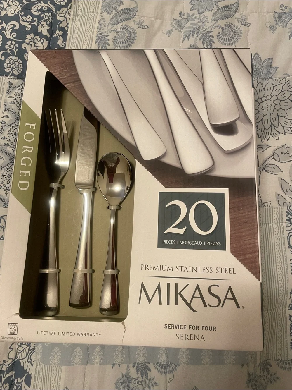 BNIB Mikasa Serena Premium Stainless Steel Flatware Set 20 pcs